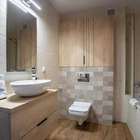 Park A26-z Dostepem Do Basenu, Sauny, Jacuzzi, Silowni Apartamento *