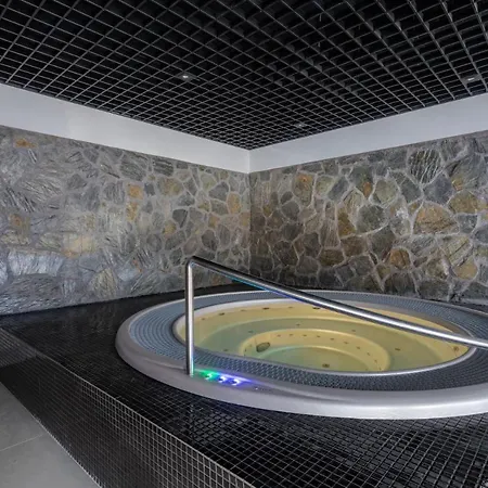 Apartmán Park A26-z Dostepem Do Basenu, Sauny, Jacuzzi, Silowni Sklářská Poruba